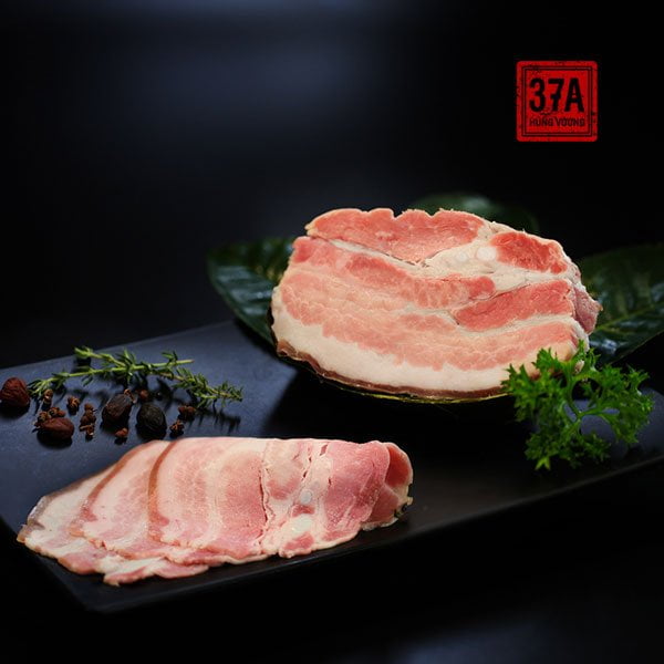 Thịt lợn đen trà xanh - Đặc sản quý hiếm khiến giới đại gia săn lùng